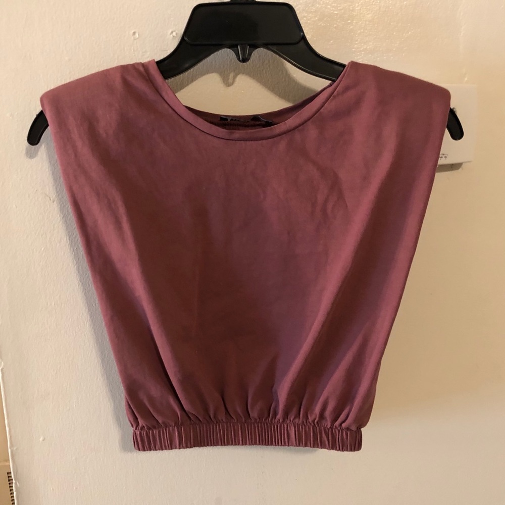 Maroon ribbed muscle tank